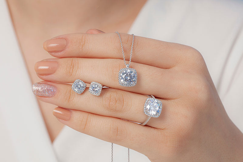 5 Reasons Why You Should Consider Lab Grown Diamonds vs Natural